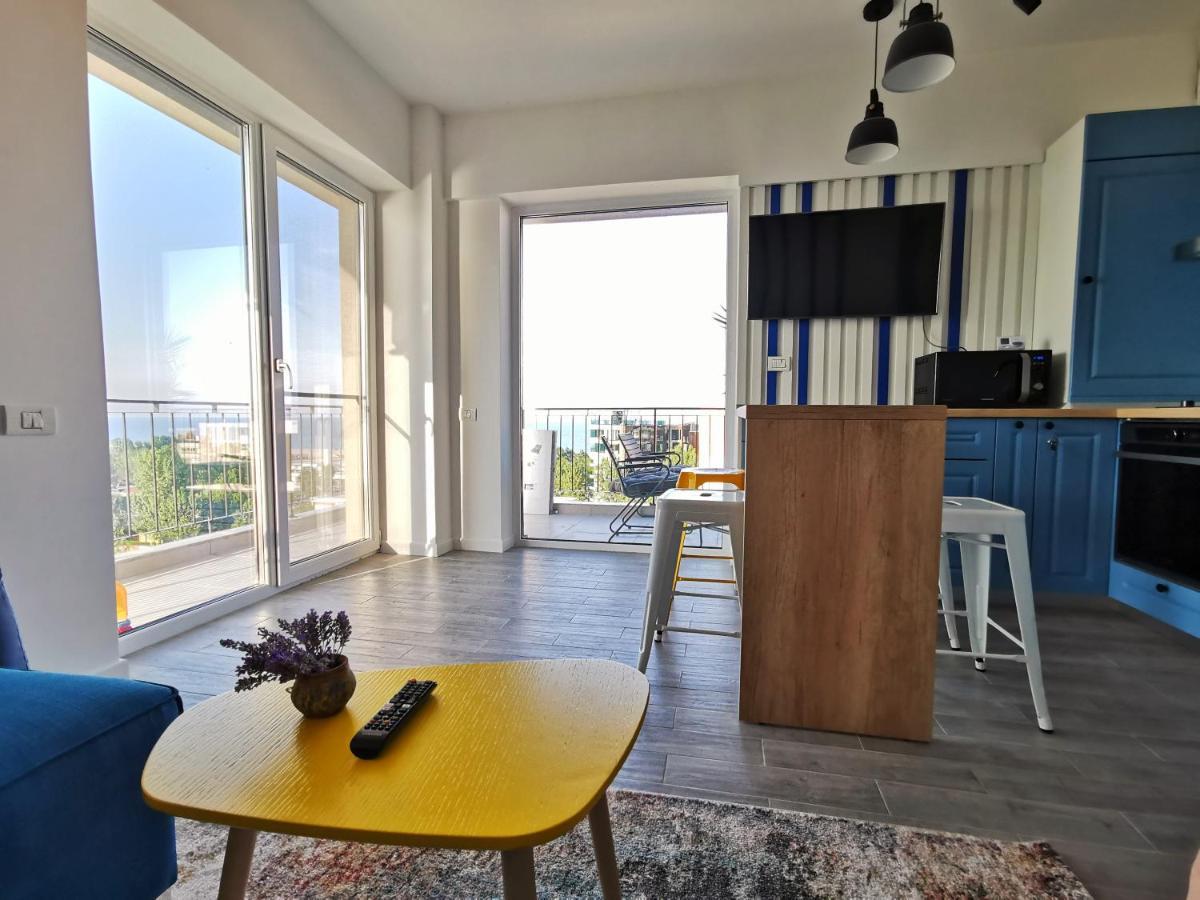 Velier Summer Apartment Mamaia Eksteriør bilde