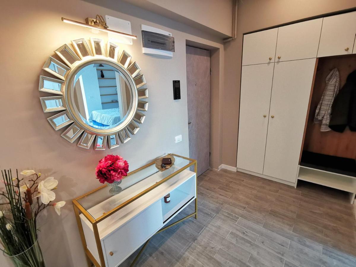 Velier Summer Apartment Mamaia Eksteriør bilde